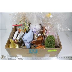 BOX W/NEW LADIES GIFT PACKAGES OF