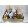 Image 1 : BOX W/NEW LADIES GIFT PACKAGES OF