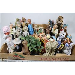 FLAT OF ESTATE ORNAMENTS AND FIGURINES