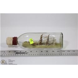 WM GRANT & SONS VINTAGE SHIP IN BOTTLE