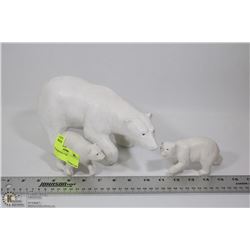 POLAR BEAR & CUBS ORNAMENTS