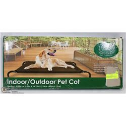 FUR HAVAN INDOOR/OUTDOOR PET COT ,MEDIUM SIZE