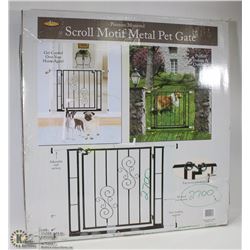 PRESSURE MOUNTED SCROLL MOTIF METAL PET GATE