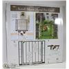 Image 1 : PRESSURE MOUNTED SCROLL MOTIF METAL PET GATE