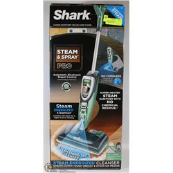 SHARK STEAM & SPRAY PROFESSIONAL MOP