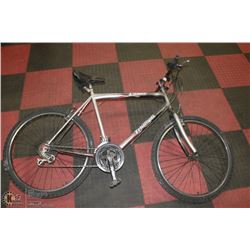 TRIUMPH LASER BICYCLE