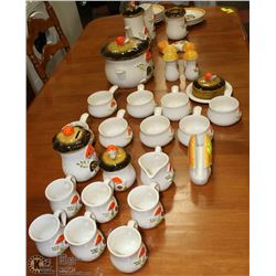 LARGE CERAMIC MUSHROOM PLATES, PITCHER,VASE