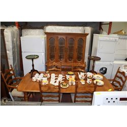 CANADIAN MAPLE DINING SET INCL DINING TABLE W/ 2