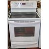 Image 1 : LG FLAT TOP 30" WHITE STOVE WITH WARMING STATION