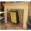 Image 1 : LARGE OAK MANTLE