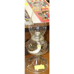 ESTATE VINTAGE GLASS OIL LAMP ON CHOICE