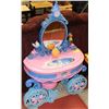 Image 1 : DISNEY PRINCESS CINDERELLA CARRIAGE VANITY
