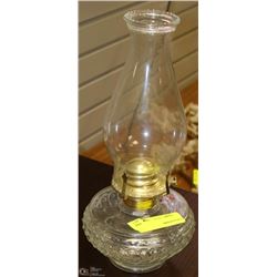 ESTATE GLASS OIL LAMP