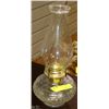 Image 1 : ESTATE GLASS OIL LAMP