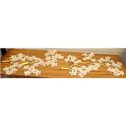 PAIR OF POLYRESIN FLORAL WALL HANGINGS