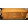 Image 1 : WOODTONE BUFFET W/ 4 DRAWERS AND 2 SIDE CABINETS