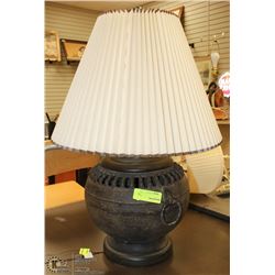 ESTATE CAST IRON LAMP