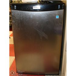 DANBY STAINLESS & BLACK BAR FRIDGE