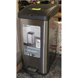 HOMETRENDS 30L PEDAL GARBAGE CAN