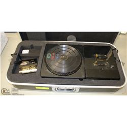 DJ HEO HI FI RENEGADE TURN TABLE WITH CASE