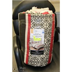 MAINSTAYS DOUBLE/QUEEN 3PC COMFORTER SET