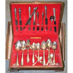 BOX W/ COMMUNITY PLATE UTENSIL SET