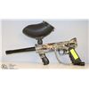 Image 1 : 98 TIPPMANN CUSTOM CAMO PAINTBALL GUN W/ HOPPER