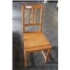 Image 1 : PINE CHAIR