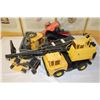 Image 1 : TWO VINTAGE TONKA TOYS AND TRAY OF PARTS