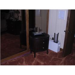 Oval matching end table