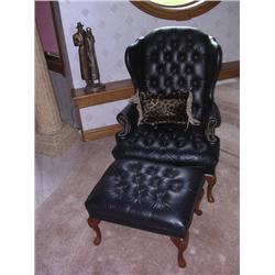 Black leather Chair w/ottoman