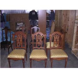Lot of 8 English chairs
