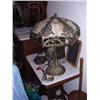 Image 1 : Tiffany style lamp
