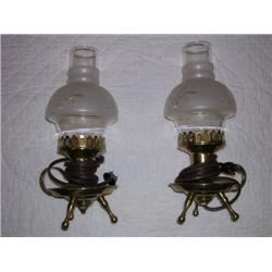 Lot of 2 electric Hurricane-style lamps