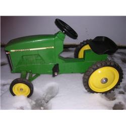 Peddel Tractor, John Deer