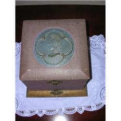Antique collar box
