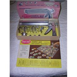 Antique Cookie Gun & Pastry Decorator