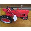 Image 2 : Farmall H, rubber tires N.F. 1/12 scale
