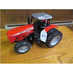 Massey Ferguson 8480 Front Wheel Assist 1/16 scale