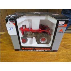 Massey Ferguson, 98 G.M. Diesel engine 1/16 scale