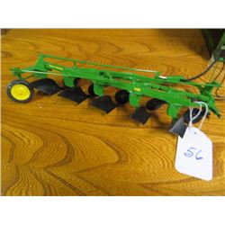 John Deere 5 furrow 3pth plow, Precision 1/16 scale