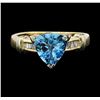 Image 1 : 14KT Yellow Gold 2.00ct Blue Topaz and Diamond Ring