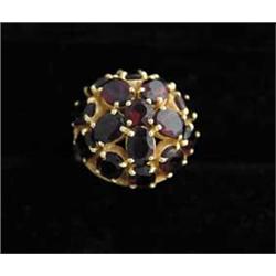 14KT GARNET RING