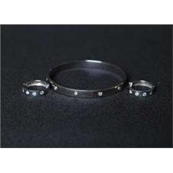 GOLD & DIAMOND BRACELET & EARRINGS