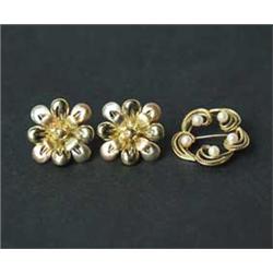 GOLD BROOCH & EARRINGS