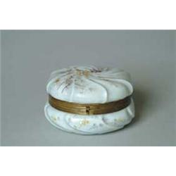 WAVE CREST SWIRL BOX