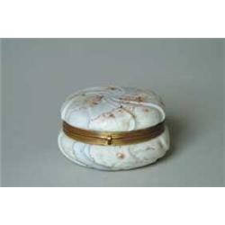 WAVE CREST SWIRL BOX