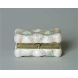 SMALL WAVE CREST BOX