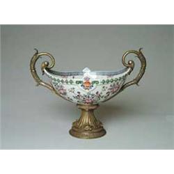 PORCELAIN & METAL CENTERPIECE