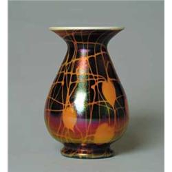 IMPERIAL ART GLASS VASE